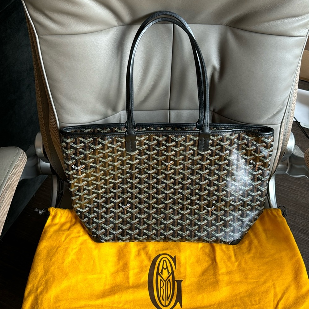 Goyard Artois black PM
